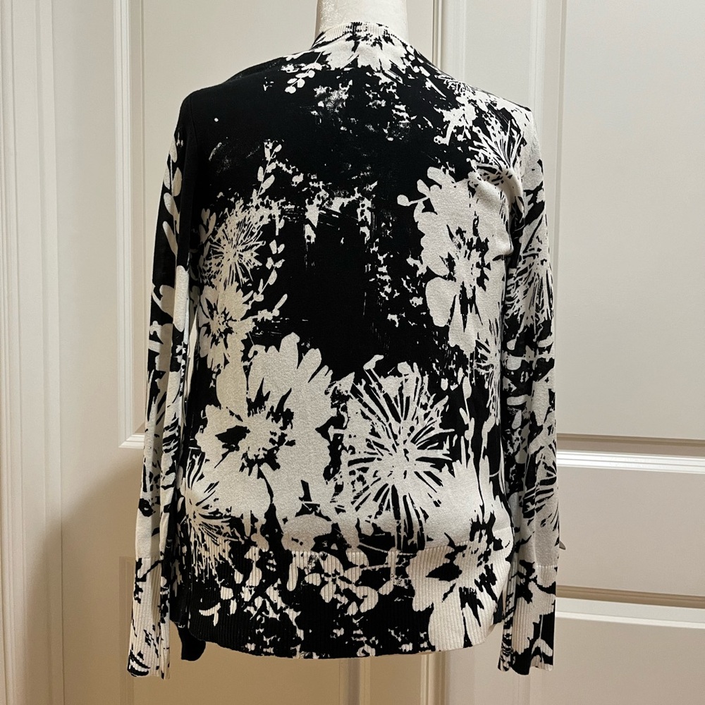 ST JOHN’S BAY (NWT) Women’s Cardigan Black & White. Size S